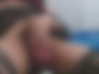 Live-Cam-Show mit ESMERALDA-TS-BIG - Red Hair auf Camsoda