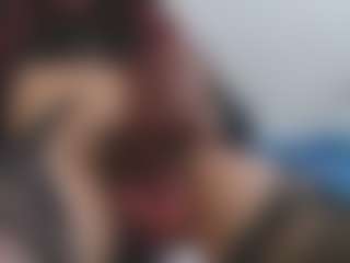 Live cam show with ESMERALDA-TS-BIG - Average on milfzrlive.com