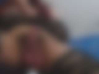 ESMERALDA-TS-BIG's Live Sex Cam Show