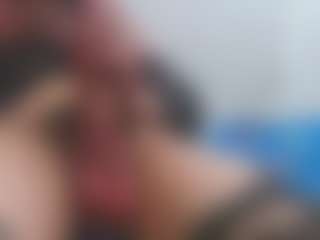 Live cam show with ESMERALDA-TS-BIG - Average on TeamSkeetLive