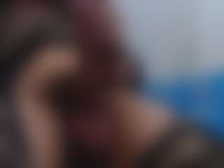 ESMERALDA-TS-BIG's Live Sex Cam Show