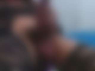 ESMERALDA-TS-BIG's Live Sex Cam Show