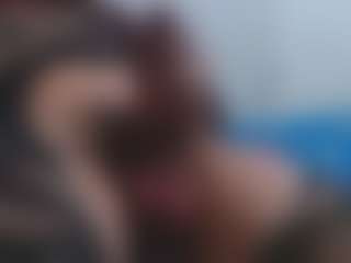 Live cam show with ESMERALDA-TS-BIG - Black Hair on StripNow