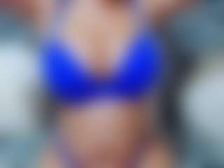 KellyBabee MILF webcam performer live streaming