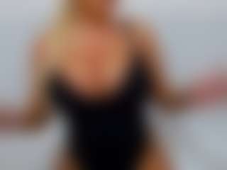 KellyBabee's Live Sex Cam Show