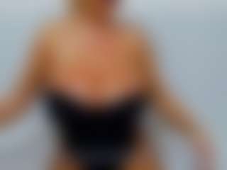 KellyBabee's Live Sex Cam Show