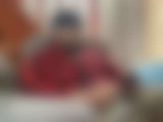 Live cam show with KingTGC - Bedroom on Camsoda