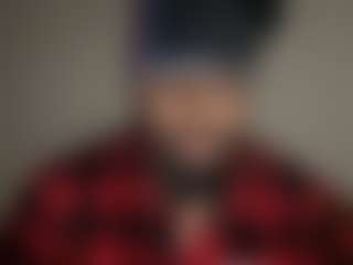 Live cam show with KingTGC - Black Hair on Soda Cam