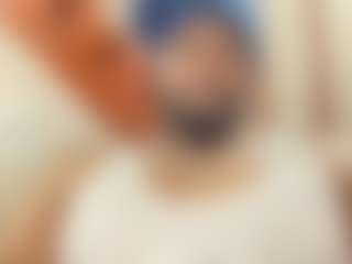 Live cam show with KingTGC - Black Hair on livesuperchat.net