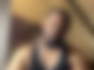Live cam show with KingTGC - Brown Eyes on TeamSkeetLive