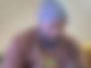 Live cam show with KingTGC - Brown Eyes on Dare Cams