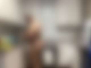 Live cam show with KingTGC - Blowjob on friskycurves.com