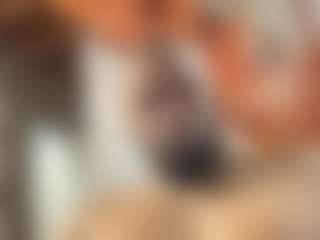 Live cam show with KingTGC - Brown Eyes on pussylord.com