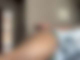 Live cam show with KingTGC - Tease on Camsoda