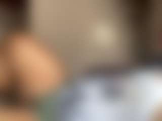Live cam show with KingTGC - Tease on Camsoda
