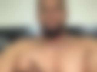 Live cam show with KingTGC - Blowjob on Soda Cam