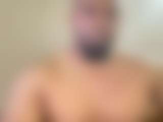 Live cam show with KingTGC - Black Hair on testsause.com