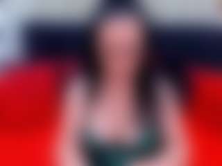 Live cam show with Katherine - Living Room on Pornisteam.com