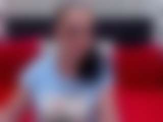 Live cam show with Katherine - Living Room on xfollow cams