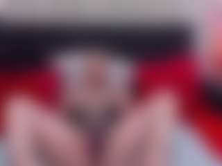 Live cam show with Katherine - Smoke on madthumbs
