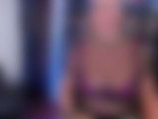 Live cam show with sarai_dupont - Granny Big Tits on Camsoda