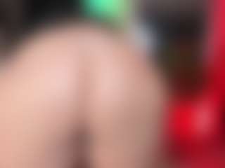 Live cam show with sarai_dupont - Granny Blonde Hair on madthumbs