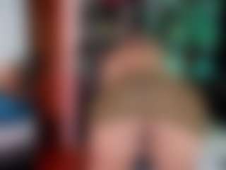 Live cam show with sarai_dupont - Granny on madthumbs