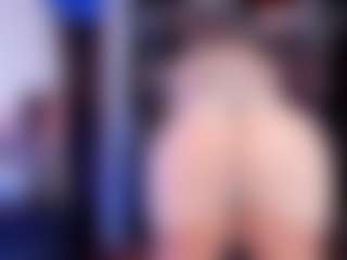 Live cam show with sarai_dupont - Old on MyBangCams