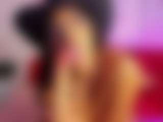 Live cam show with SophieWiilson - Flashing on Mixed Magazine Live