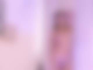 vega-16 MILF webcam performer live streaming