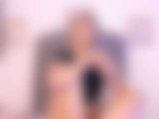 vega-16 MILF webcam performer live streaming