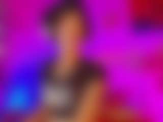 Live cam show with chanell - Average on Gym Cam Girls