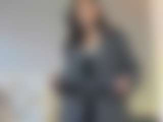 Live cam show with Lena-banks - Athletic Lush on Camming Site