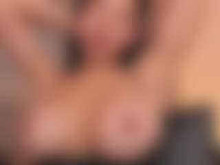 Live cam show with Lena-banks - Bikini on madthumbs