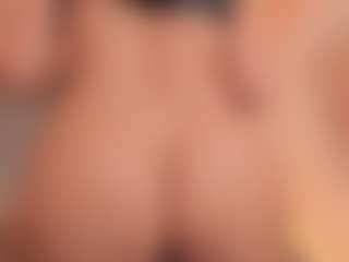 Live cam show with Lena-banks - Squirt on wildcum.com