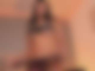 Live cam show with Lena-banks - Glasses on sexylive.show