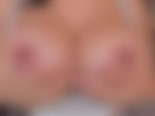 Live cam show with Lena-banks - Glasses on Fapmatic.com
