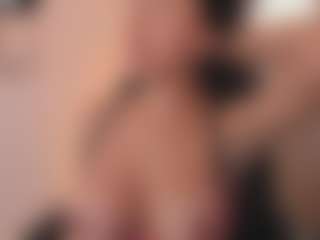 Live cam show with Lena-banks - Athletic Amateur on Camsoda