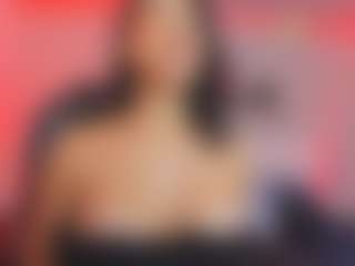 Live cam show with Lena-banks - Amateur Brown Hair on Camsoda