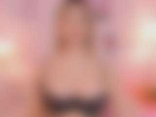 Live cam show with NATT - Petite on sexylive.show