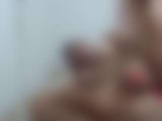 Live cam show with SWEETTLATINA - Mature on Camiplay Live