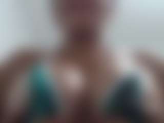 SWEETTLATINA's Live Sex Cam Show