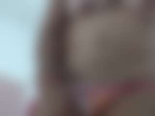 SWEETTLATINA's Live Sex Cam Show
