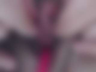 Live cam show with SWEETTLATINA - Mature on wildcum.com