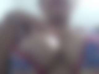 Live cam show with SWEETTLATINA - Middle Aged on Milfs Live