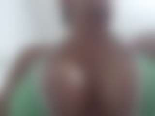 SWEETTLATINA's Live Sex Cam Show