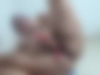 SWEETTLATINA's Live Sex Cam Show
