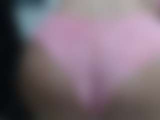 SWEETTLATINA MILF webcam performer live streaming