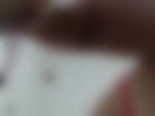 SWEETTLATINA MILF webcam performer live streaming
