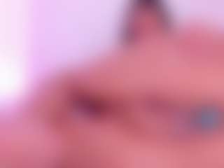 Live cam show with Aprilalen - Asshole Ebony on Free Soda